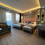 Ξενοδοχείο με διαμερίσματα Taksim Larissa 4*