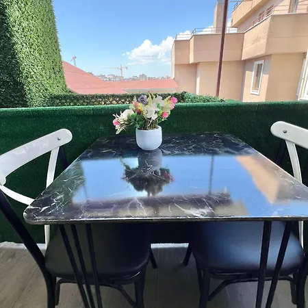 Lägenhetshotell Taksim Larissa 4*