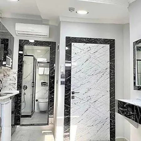Lejlighedshotel Taksim Larissa 4*