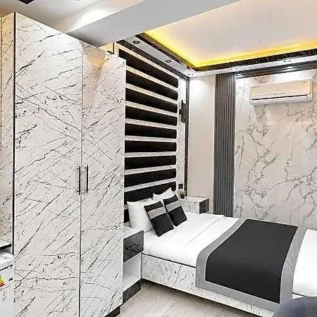 Aparthotel Taksim Larissa