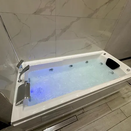 아파트호텔 Taksim Larissa 4*