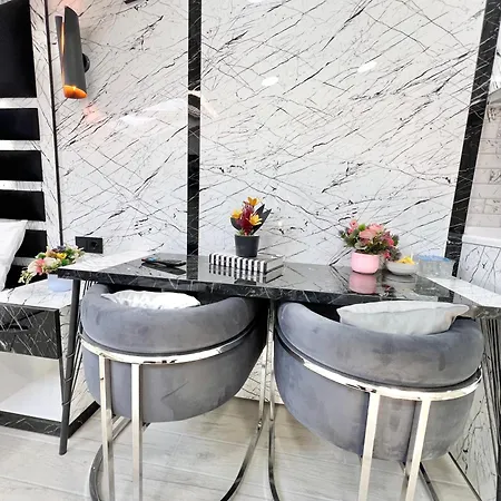 Taksim Larissa 아파트호텔 4*