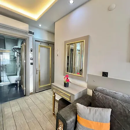Taksim Larissa Apartmanhotel 4*